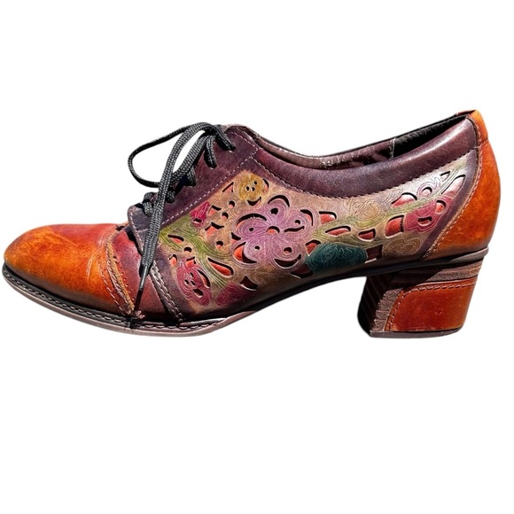 L'artiste Lace Up Shoes 41 Goth Whimsgoth Laser Cut Artsy Boho Dark Academia - Picture 4 of 14